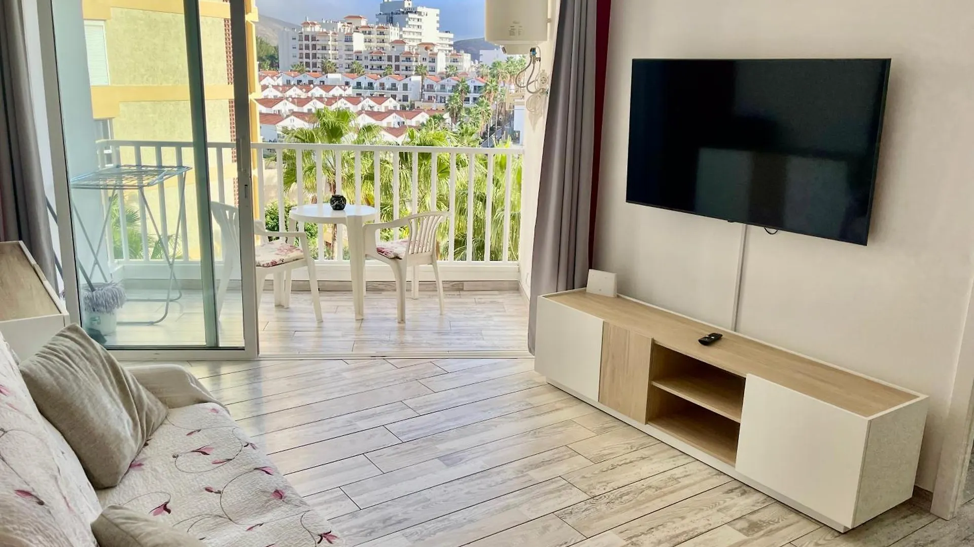 5. Cozy Apartment In Las Americas Playa de las Américas İspanya