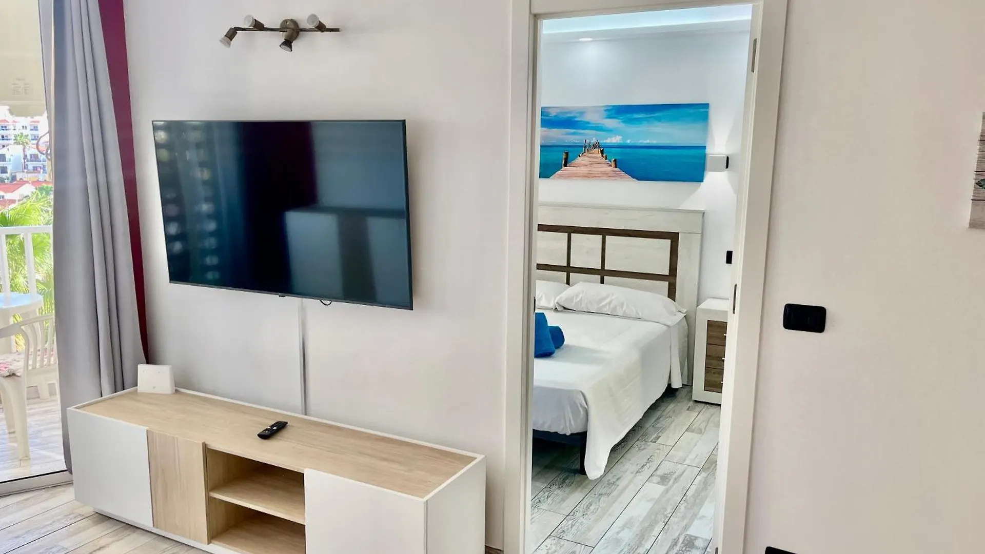 5. Cozy Apartment In Las Americas Playa de las Américas