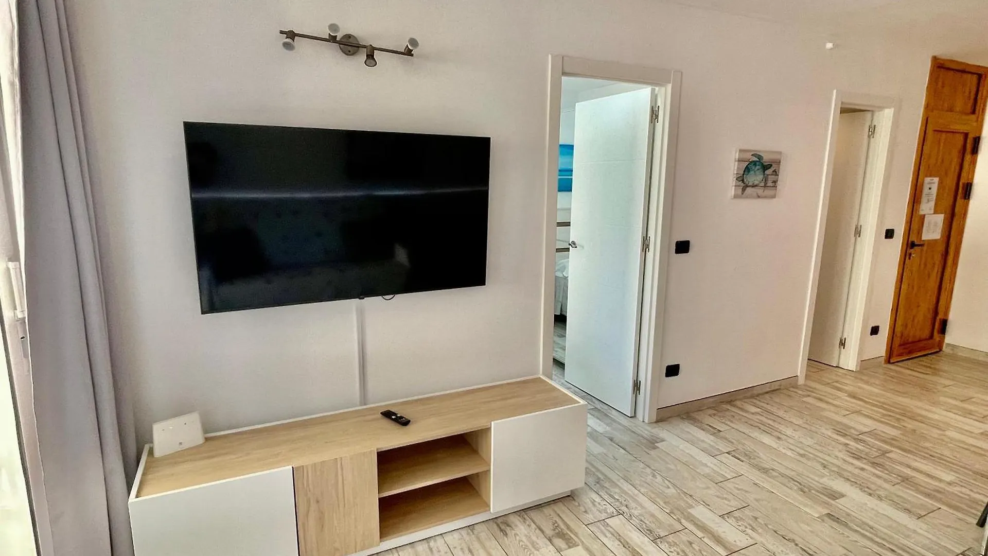 5. Cozy Apartment In Las Americas Playa de las Américas 0*,